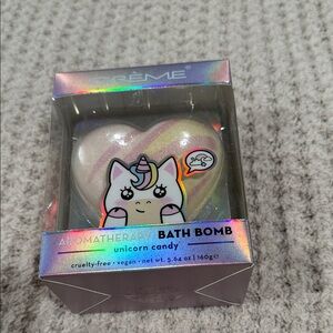 Crème Unicorn Candy Heart Bath Bomb